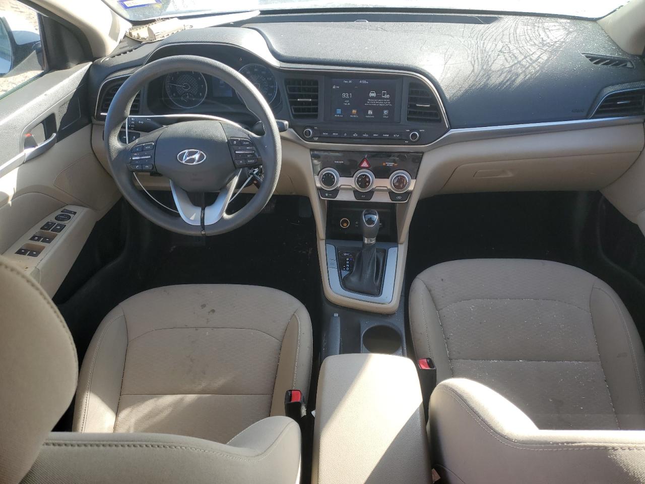 2019 Hyundai Elantra - Image 8