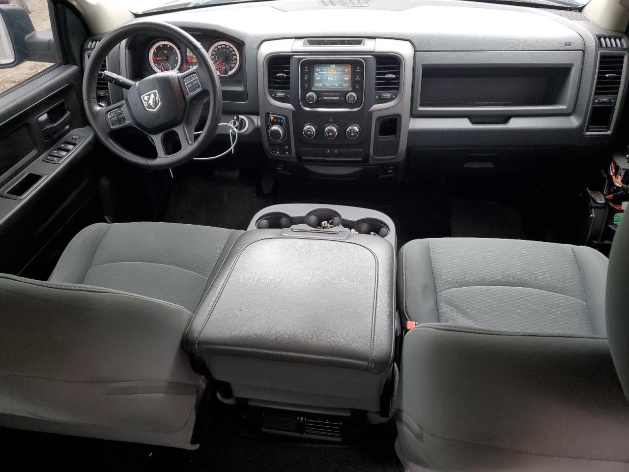 2016 RAM 1500 - Image 8