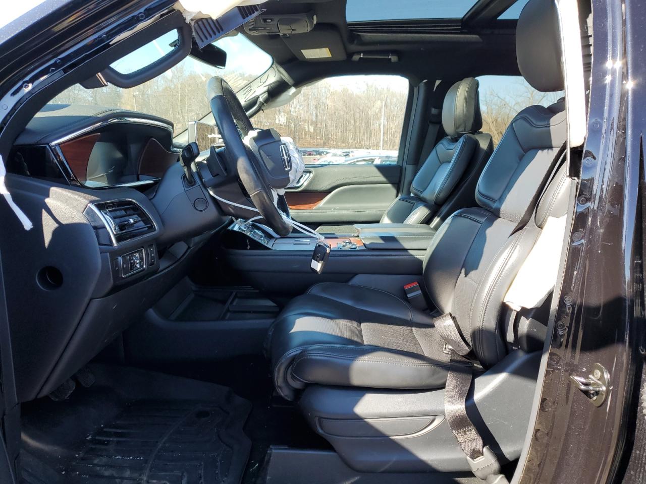 2022 Lincoln Navigator - Image 7