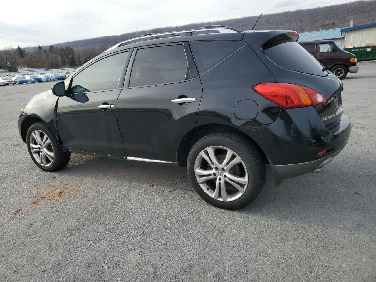 2010 Nissan Murano - Image 2