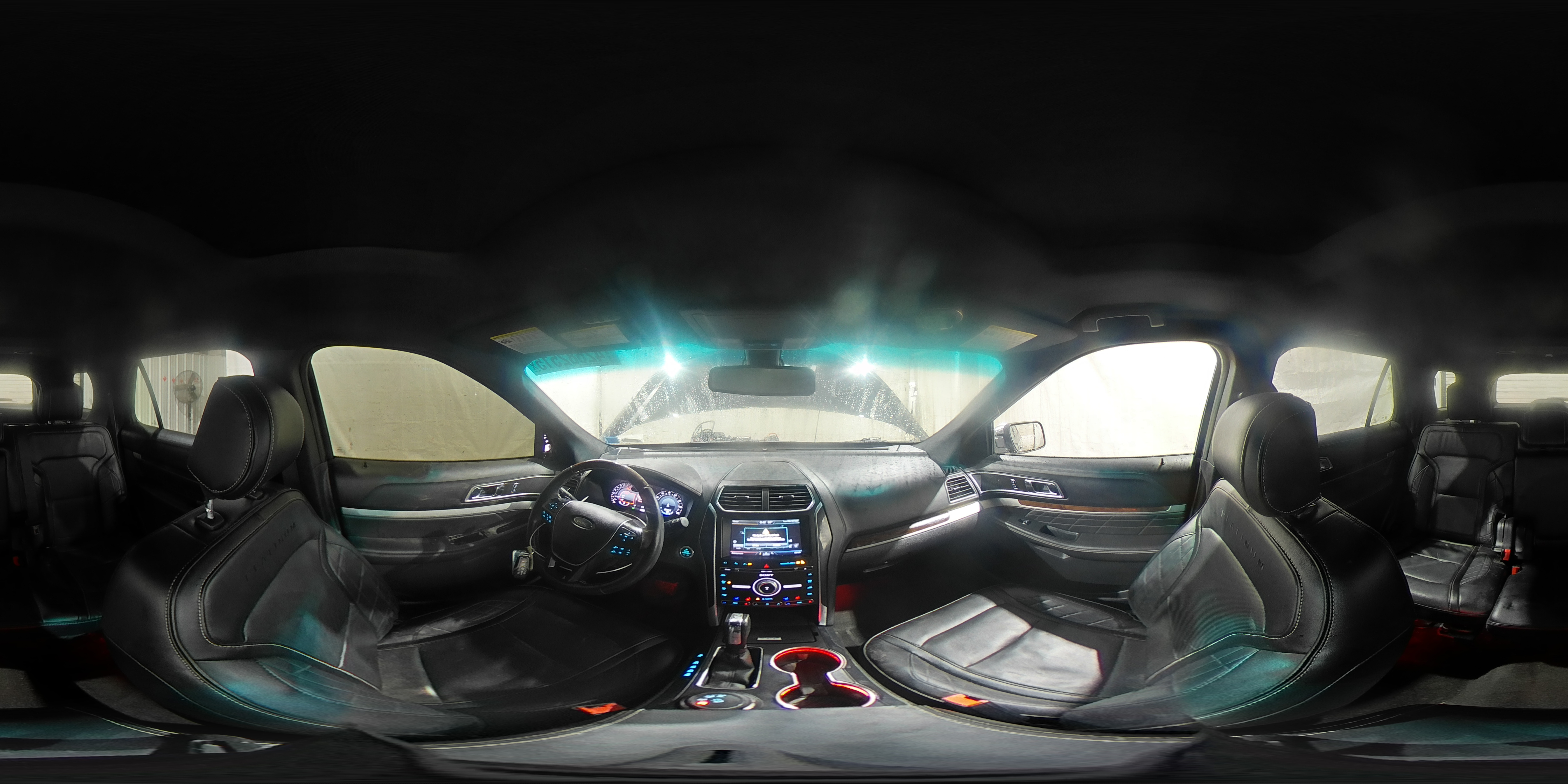 2016 Ford Explorer - Image 16