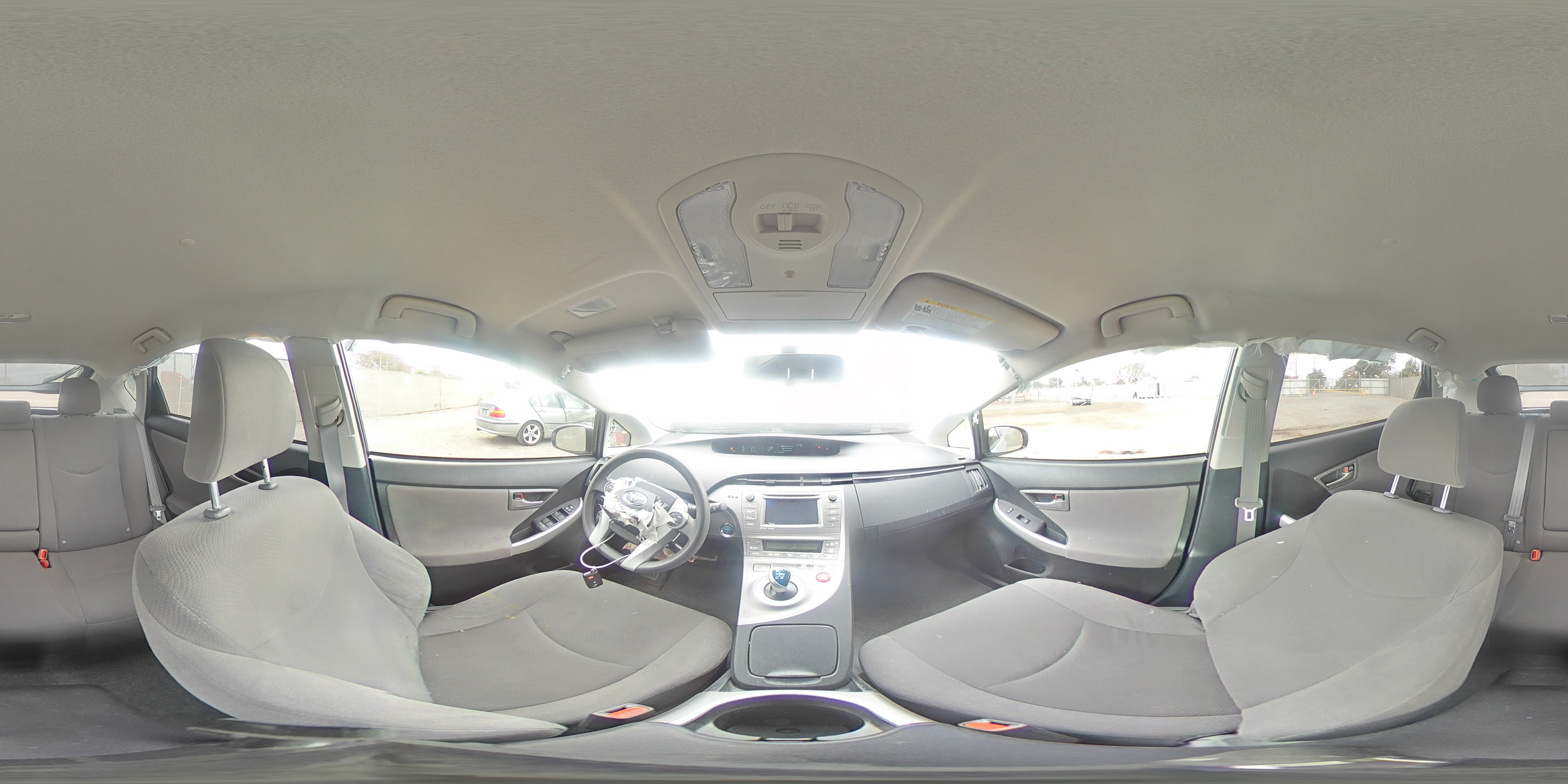 2014 Toyota Prius - Image 13