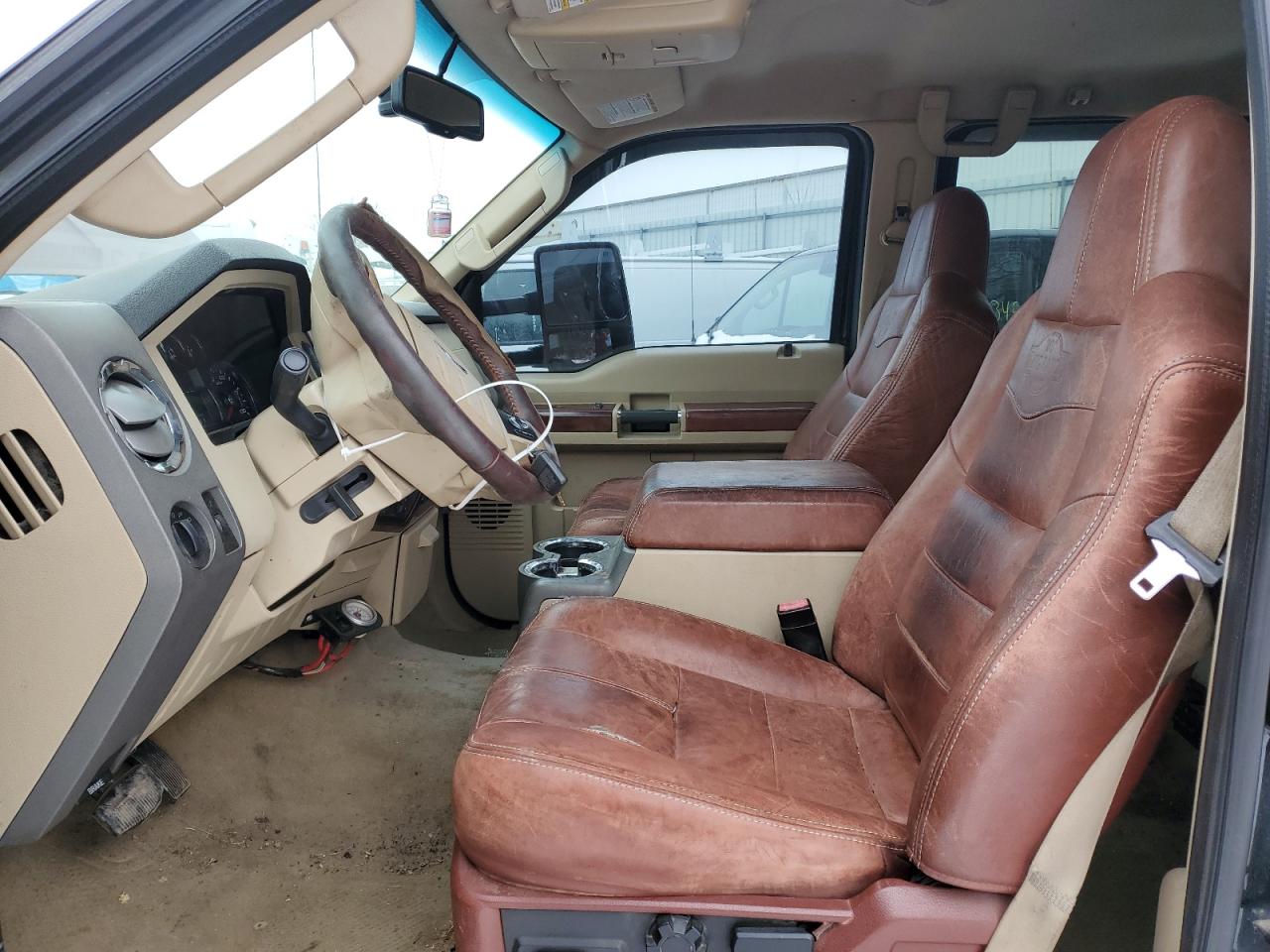 2008 Ford F450 - Image 7