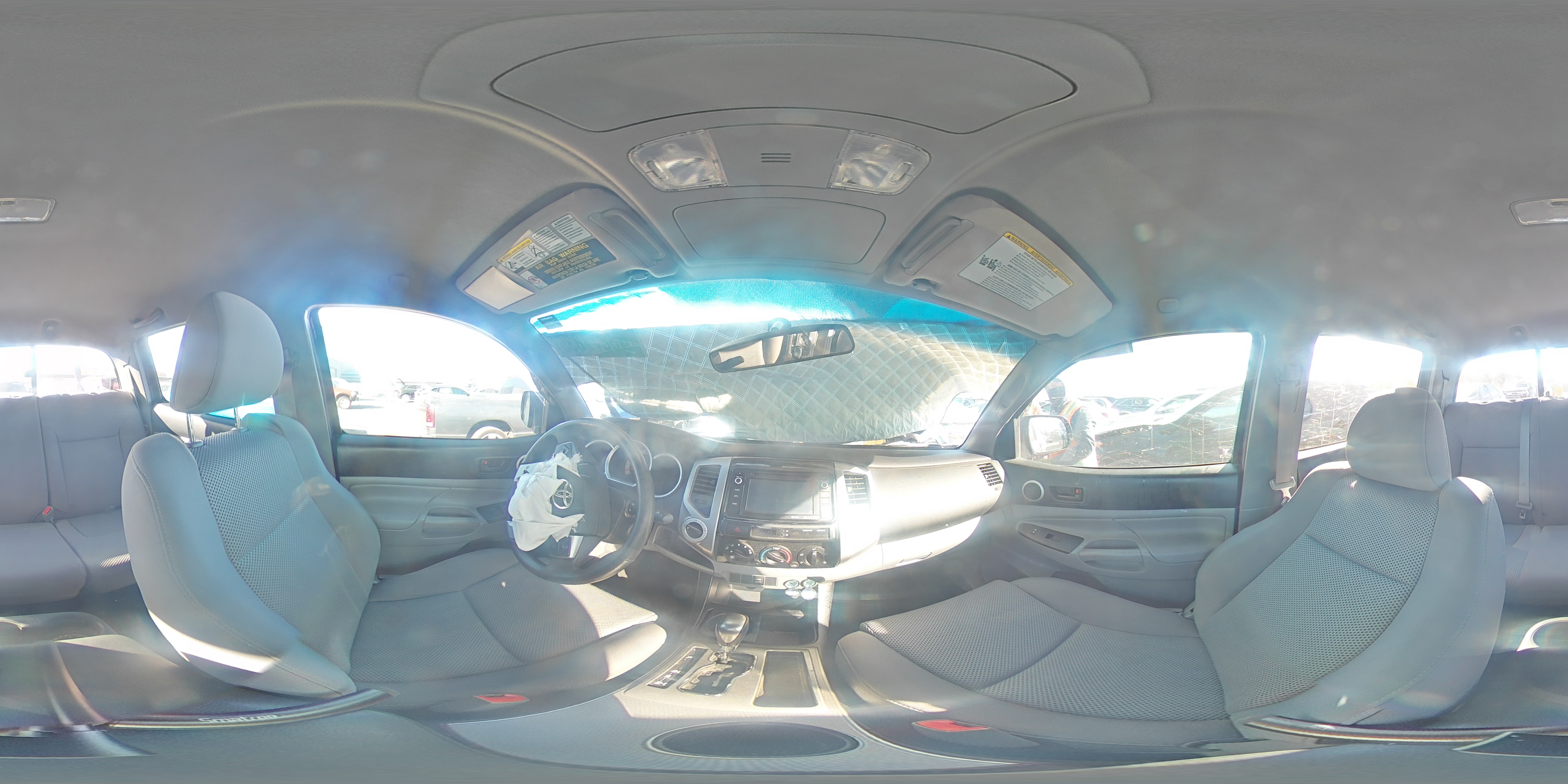 2014 Toyota Tacoma - Image 13