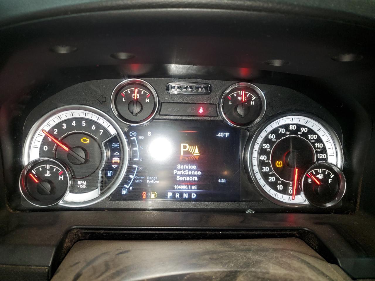 2017 RAM 2500 - Image 9
