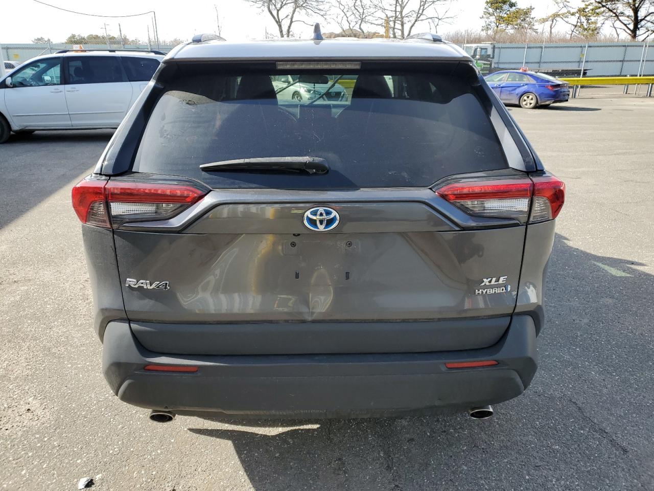 2020 Toyota RAV 4 - Image 6