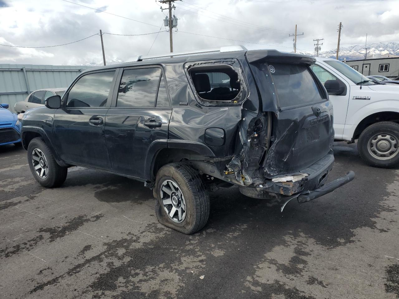 2014 Toyota 4Runner - Image 2