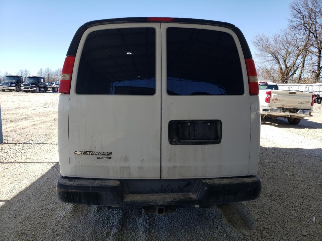 2013 Chevrolet Express - Image 6