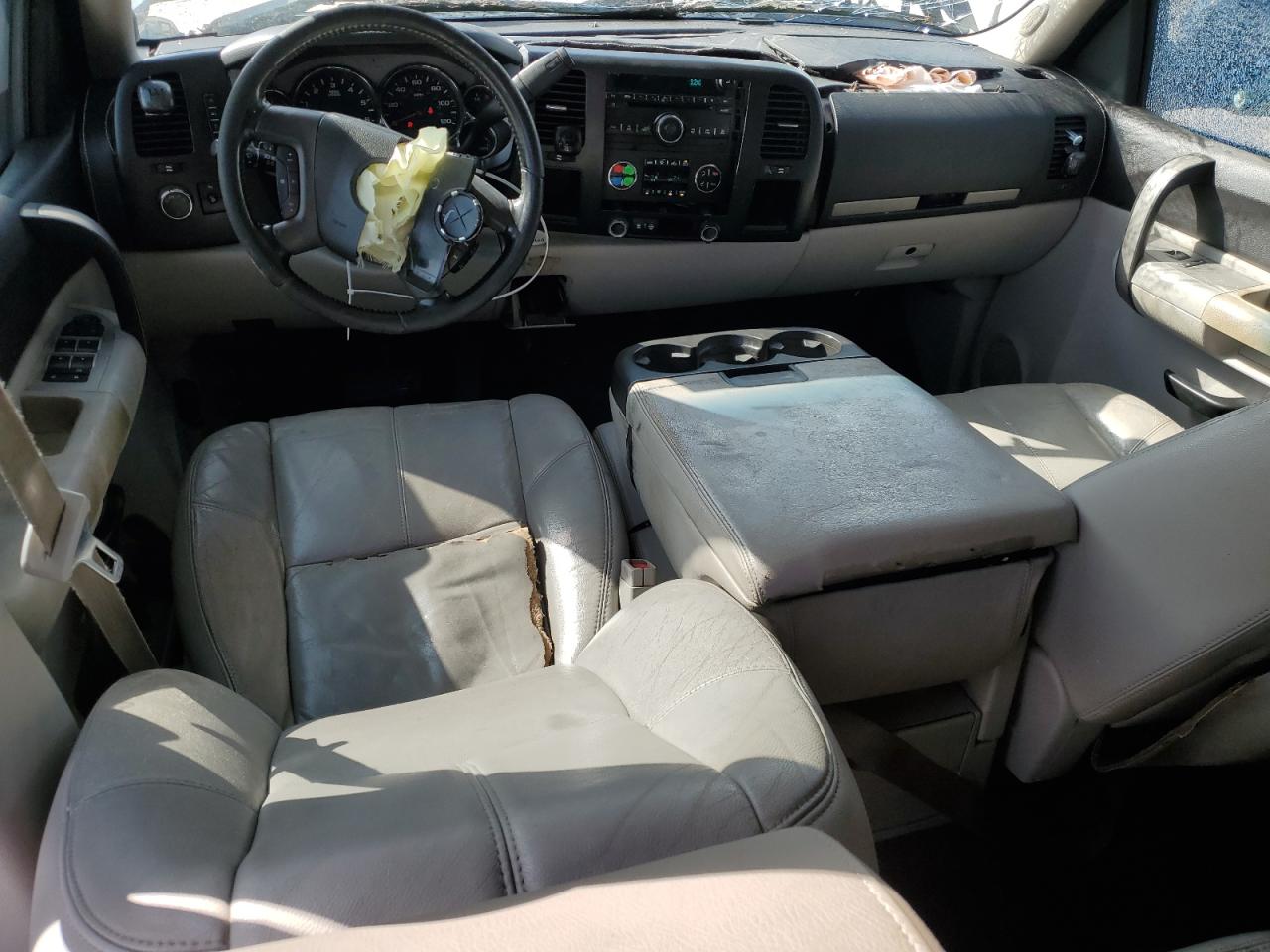 2007 Chevrolet Silverado - Image 8