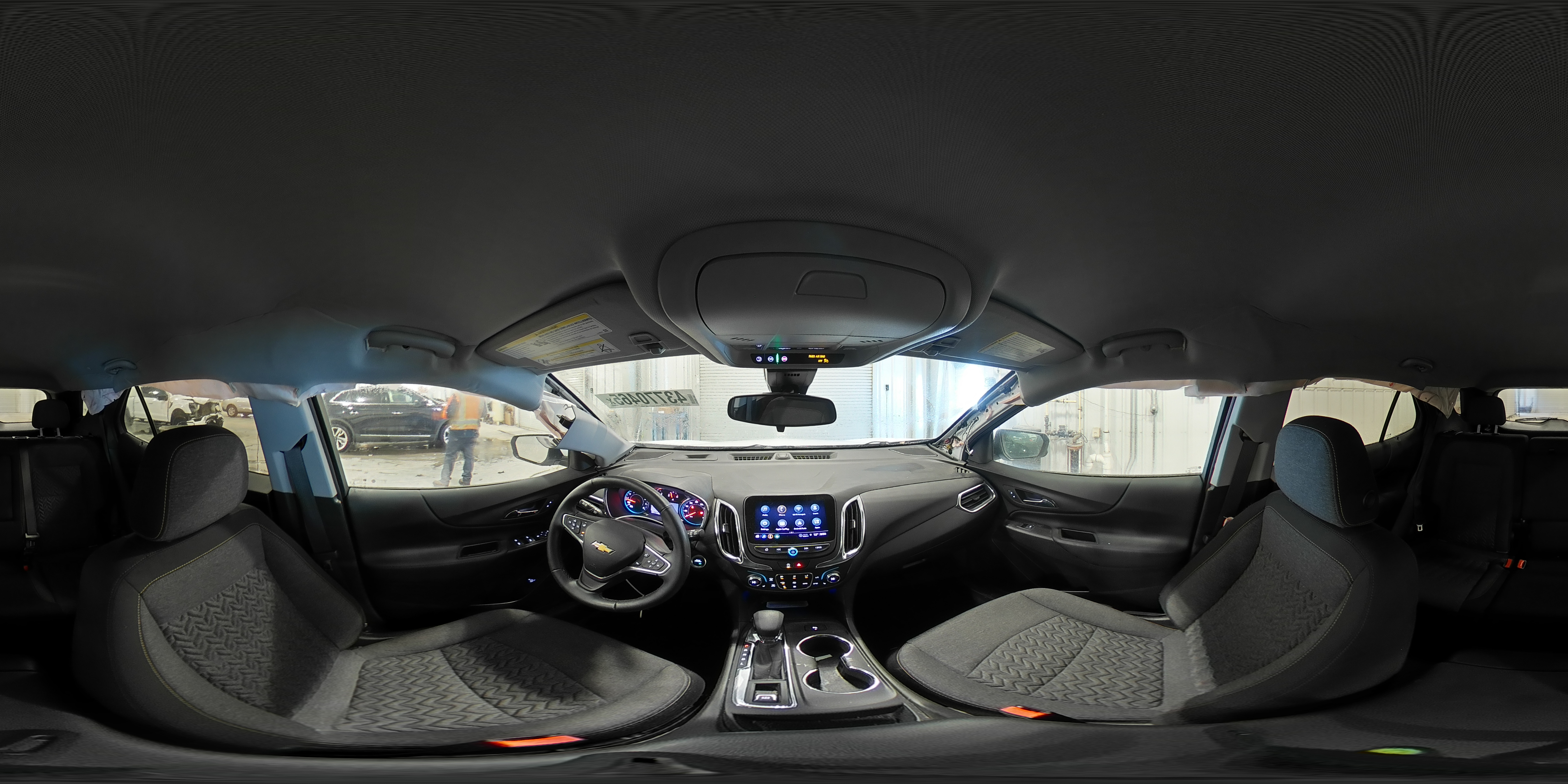 2023 Chevrolet Equinox - Image 13