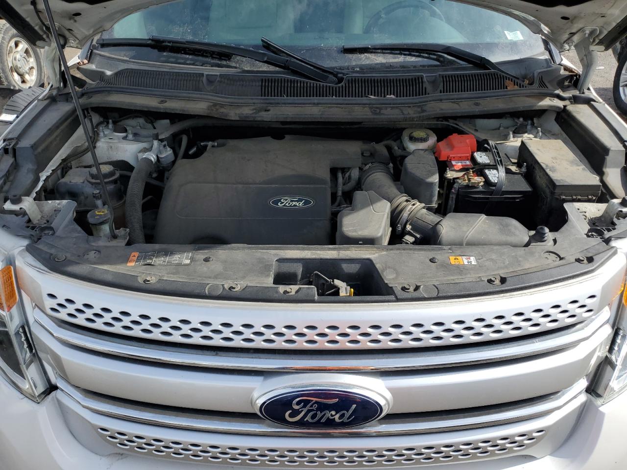 2015 Ford Explorer - Image 12