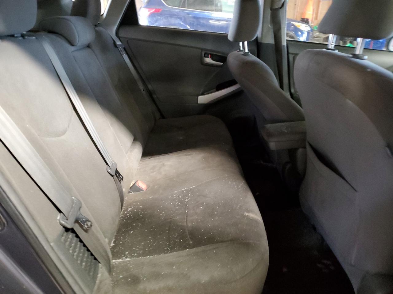 2011 Toyota Prius - Image 10