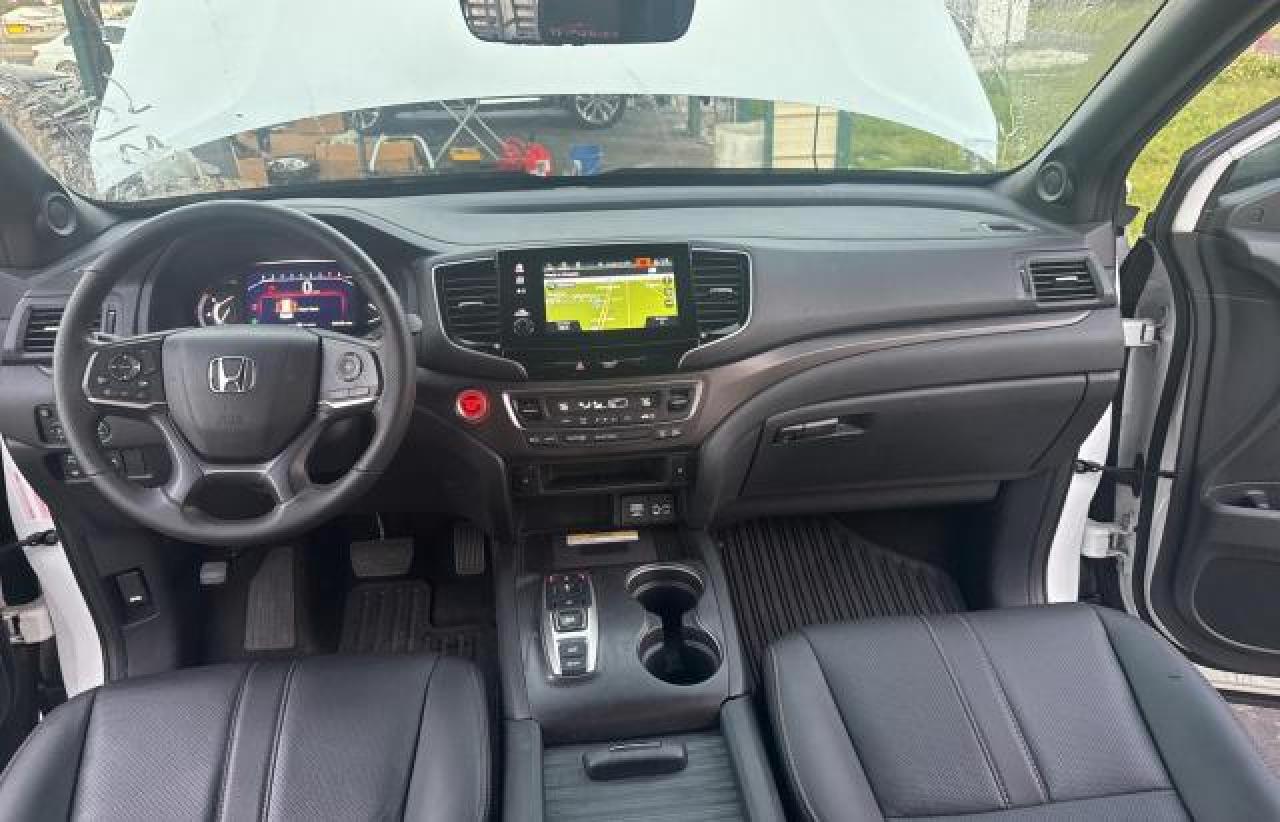 2022 Honda Passport - Image 9