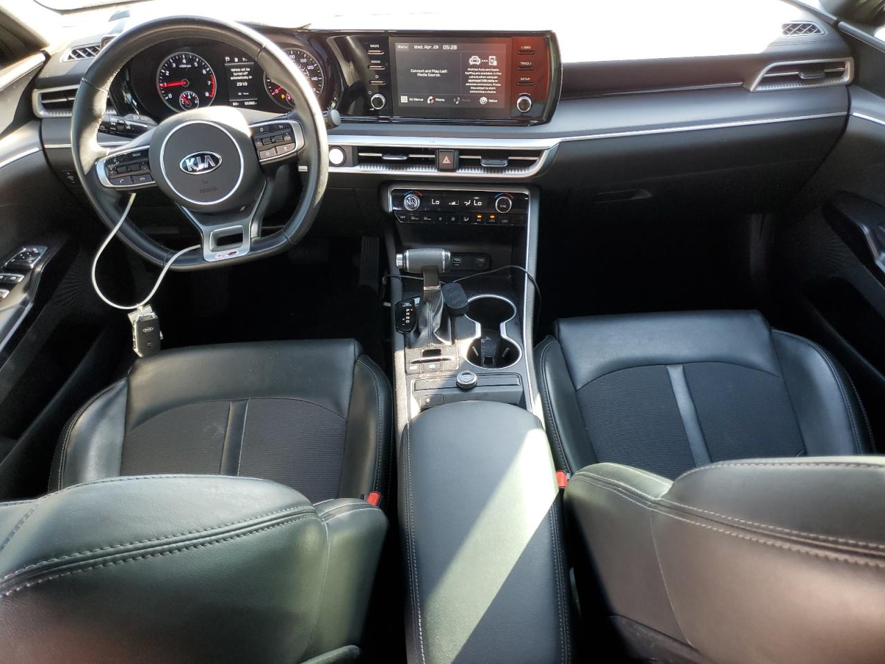 2021 Kia K5 - Image 8