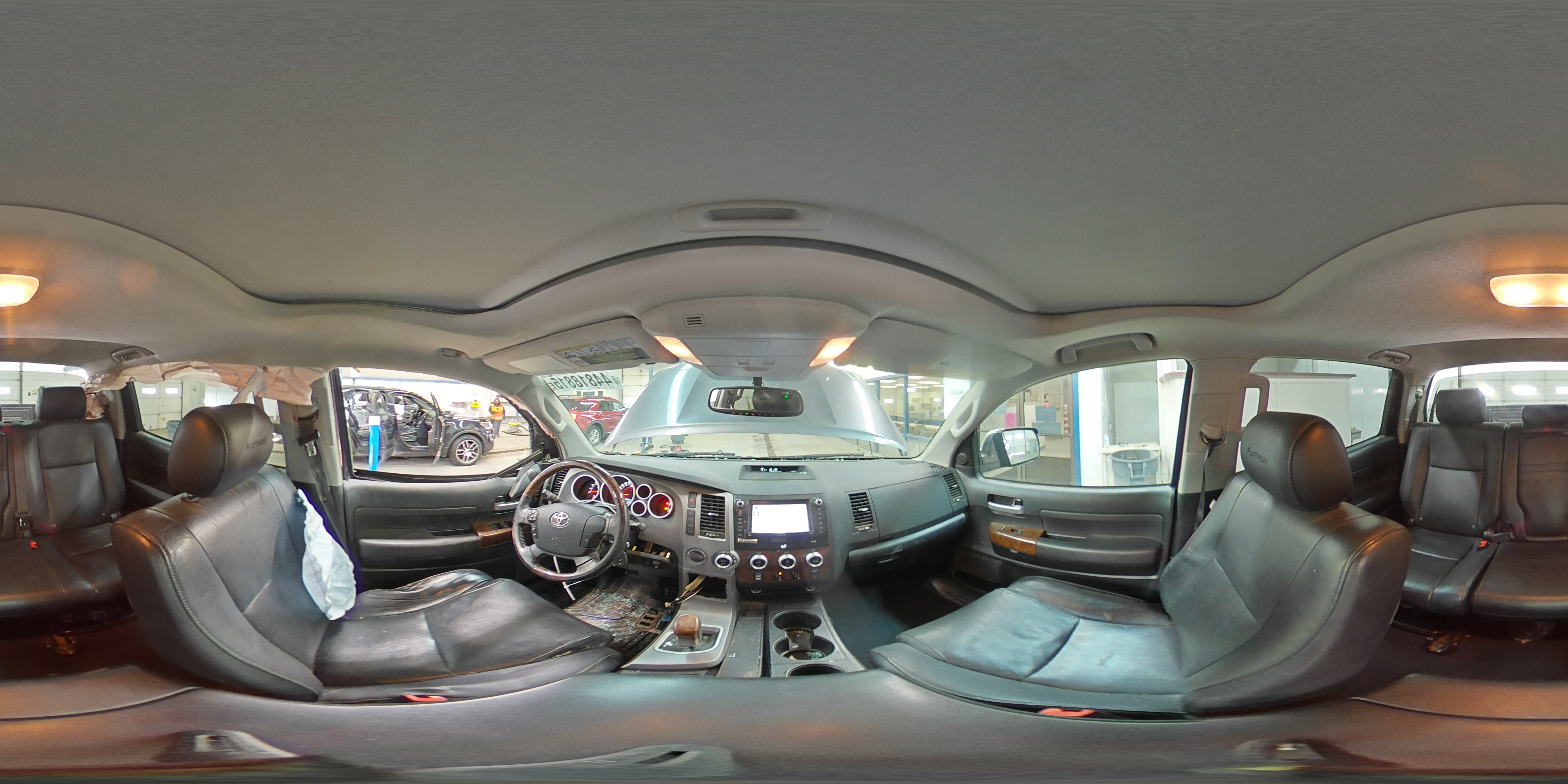 2012 Toyota Tundra - Image 13