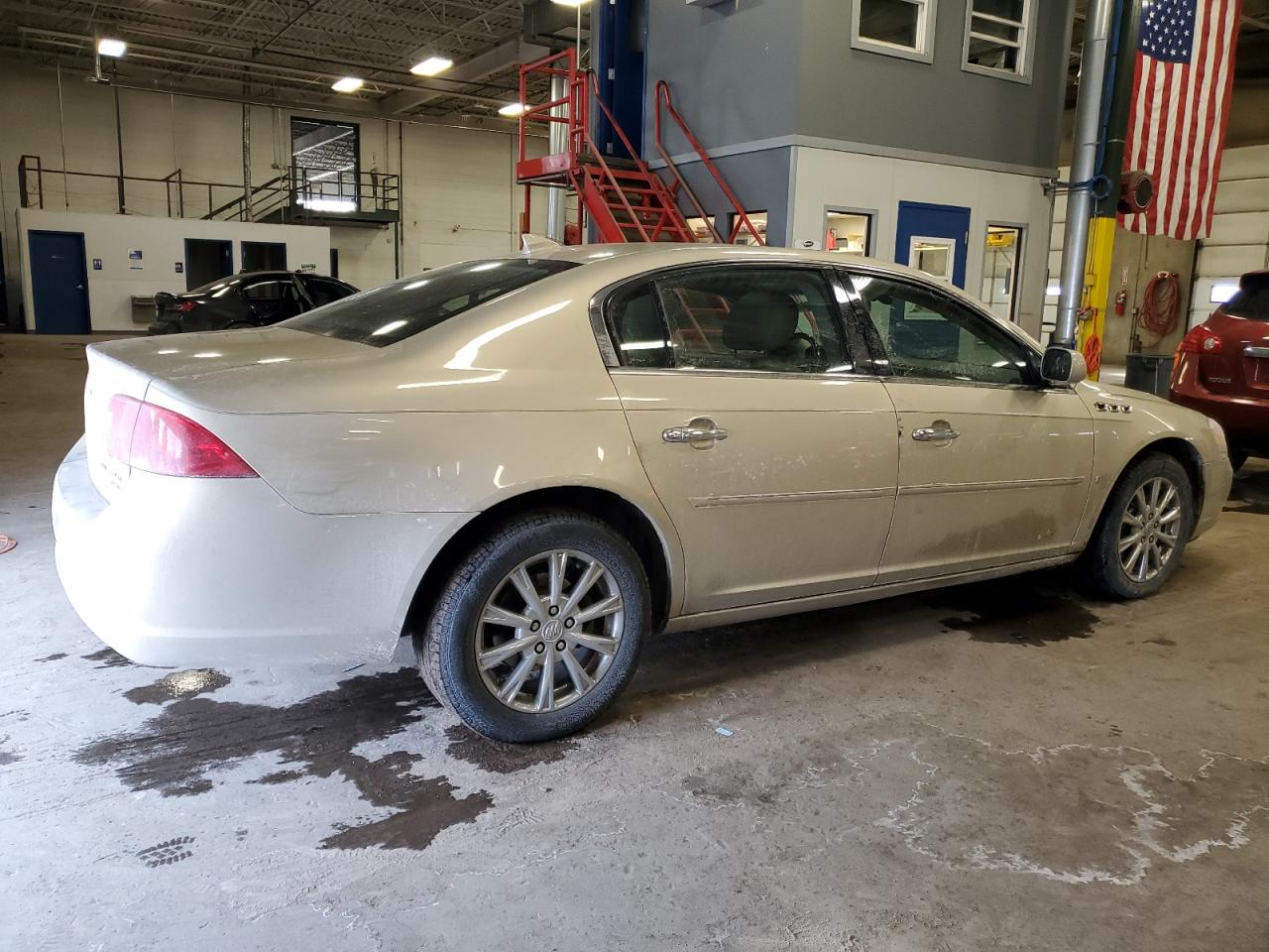 2009 Buick Lucerne - Image 3