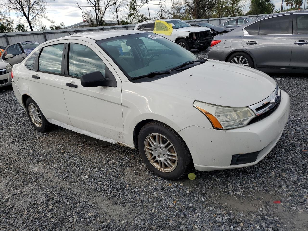 2011 Ford Focus - Image 4