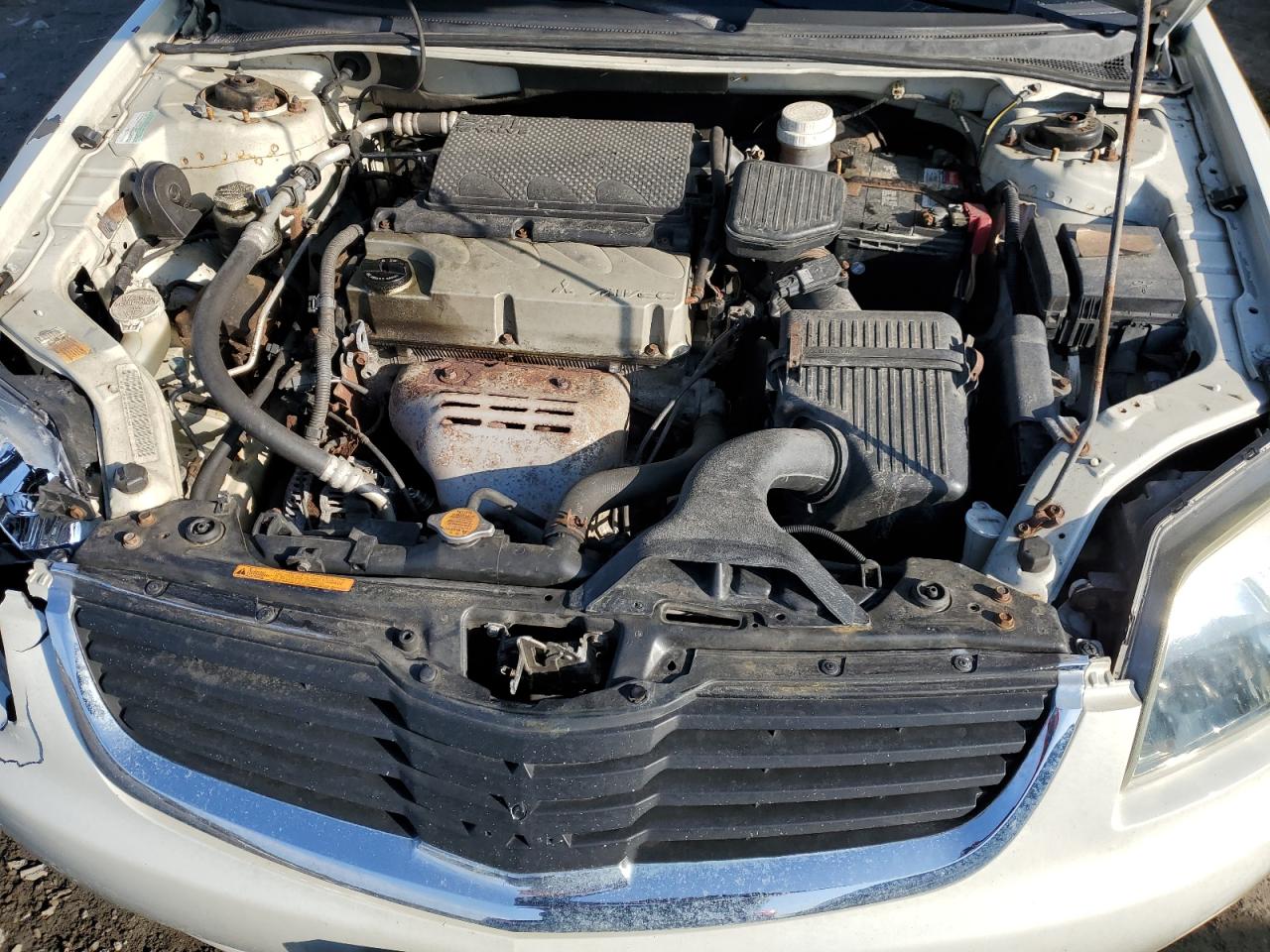 2007 Mitsubishi Galant - Image 11