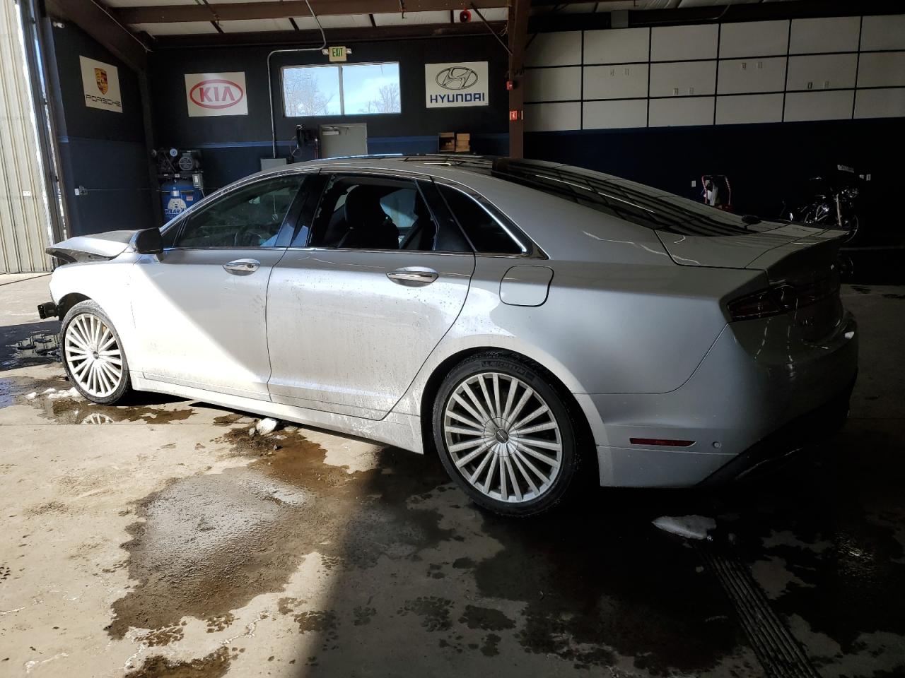 2017 Lincoln MKZ - Image 2