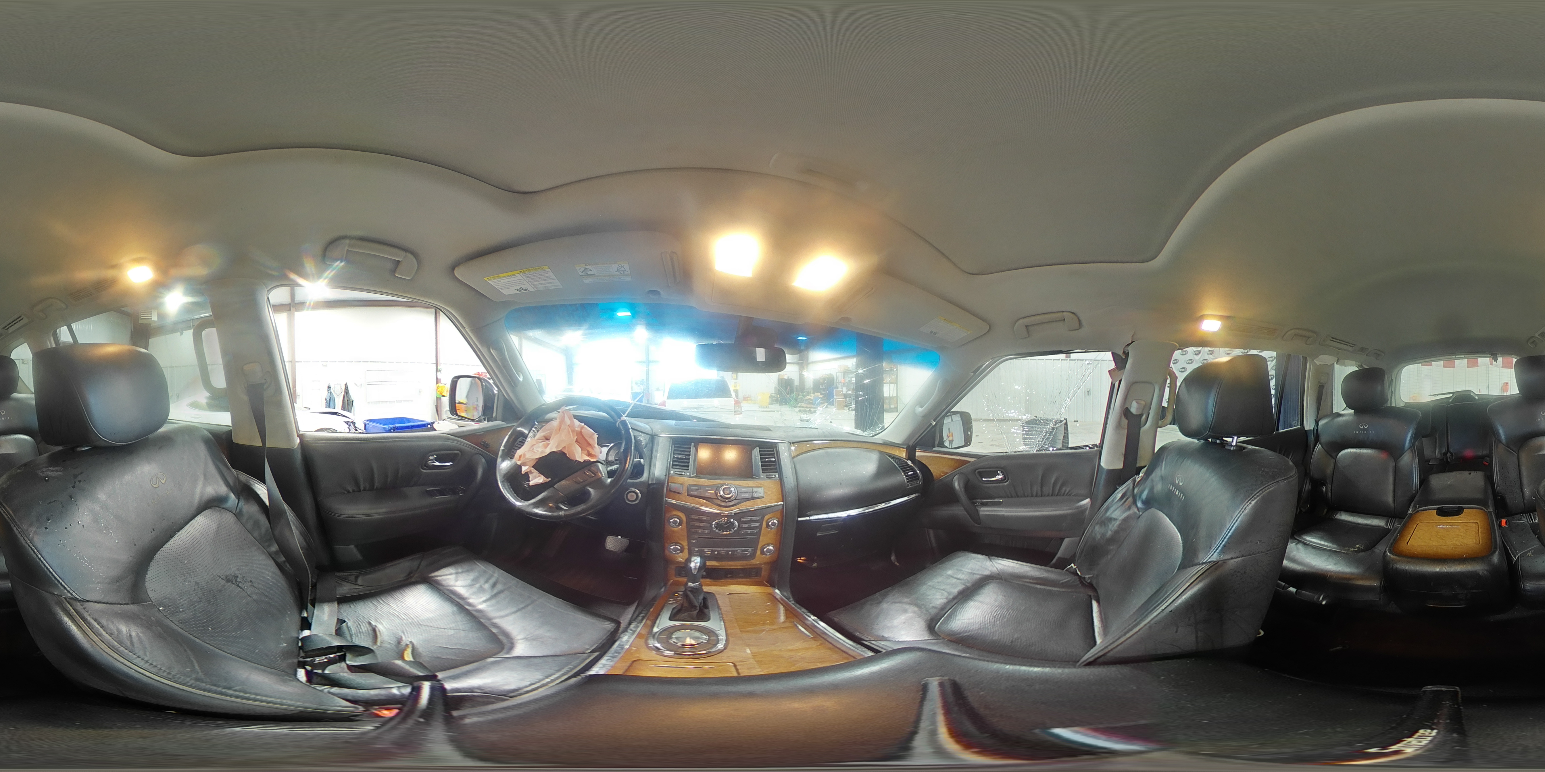 2012 Infiniti QX56 - Image 14