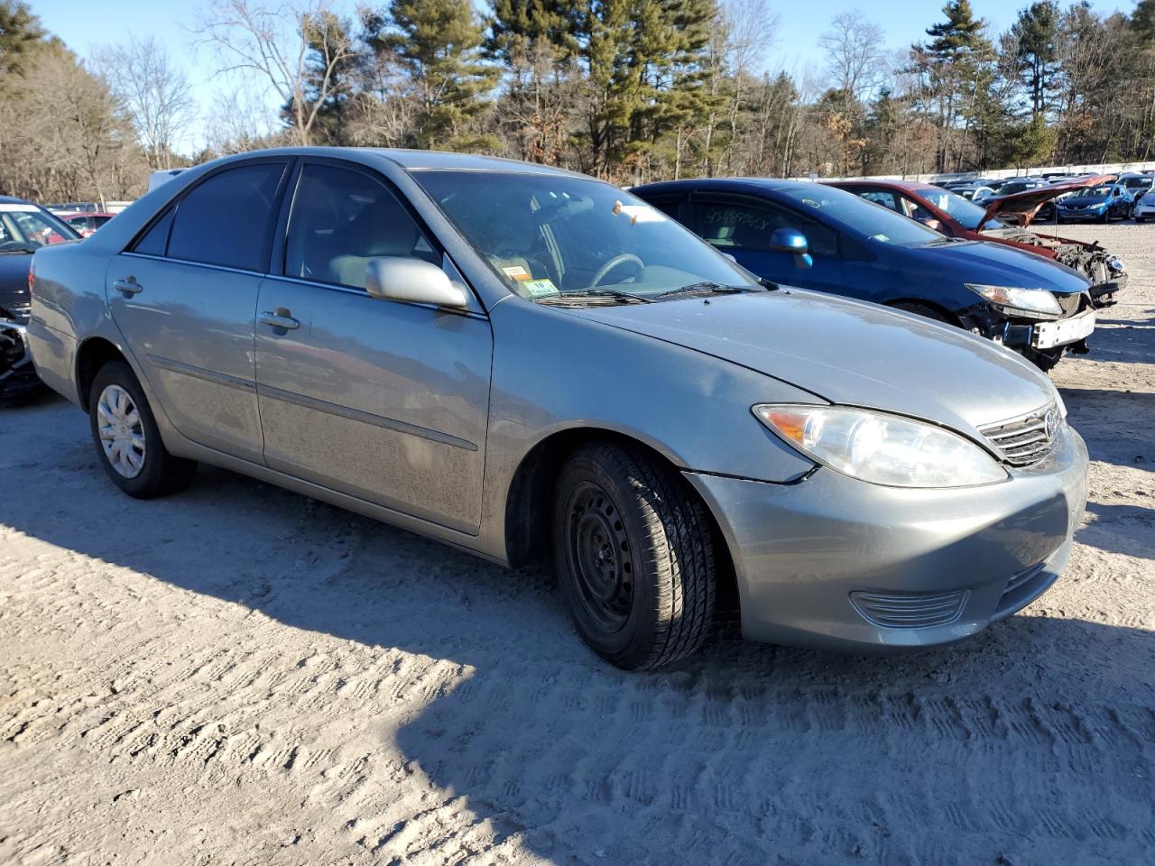 2005 Toyota Camry - Image 4
