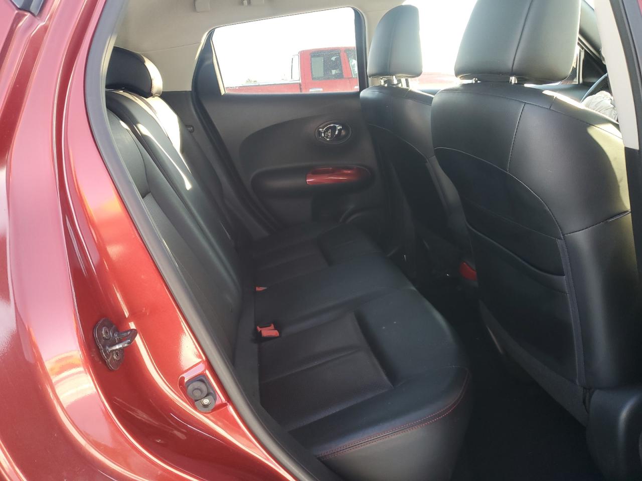 2014 Nissan Juke - Image 11