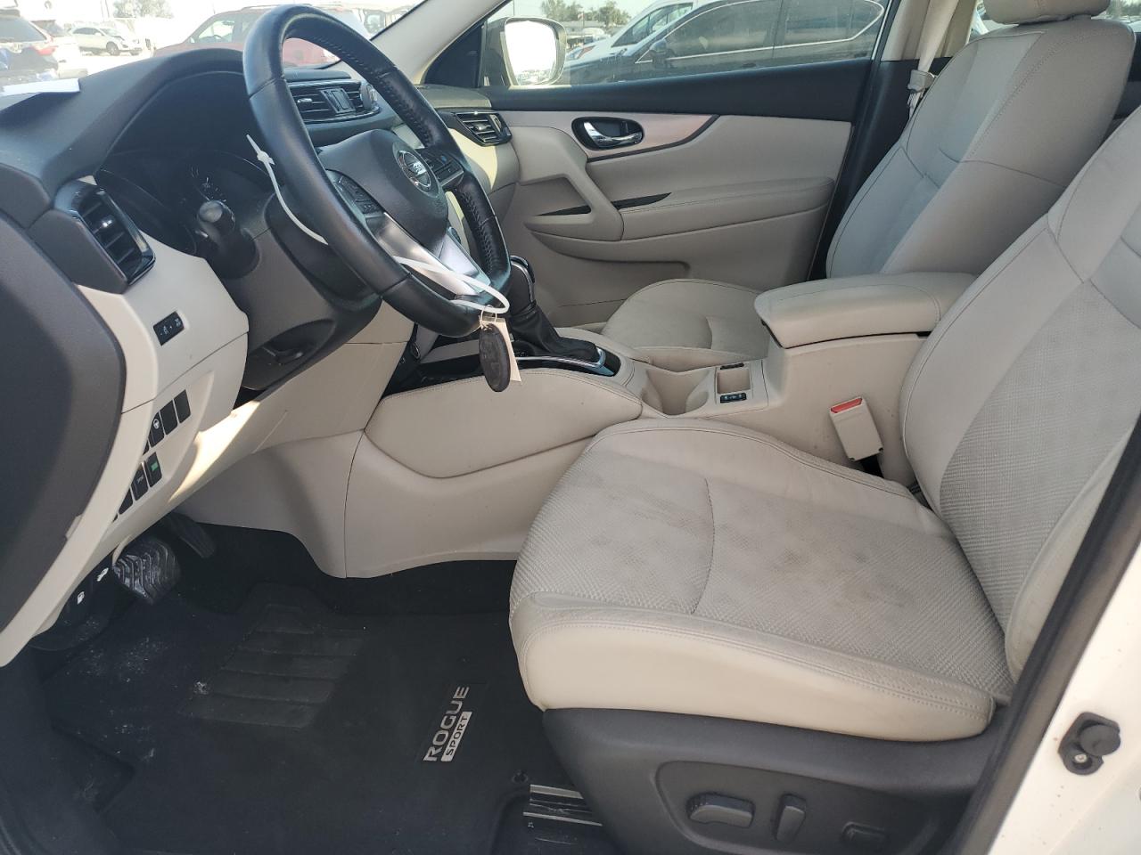 2020 Nissan Rogue - Image 7