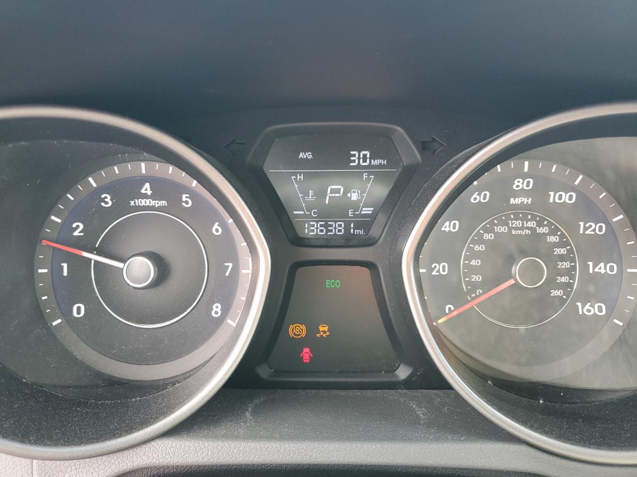 2015 Hyundai Elantra - Image 9