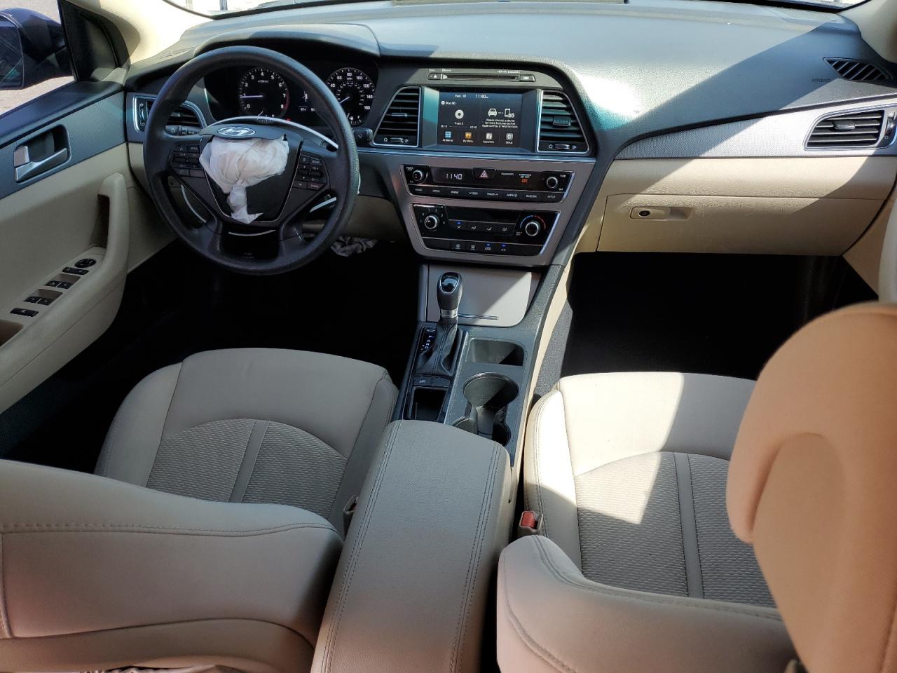 2017 Hyundai Sonata - Image 8