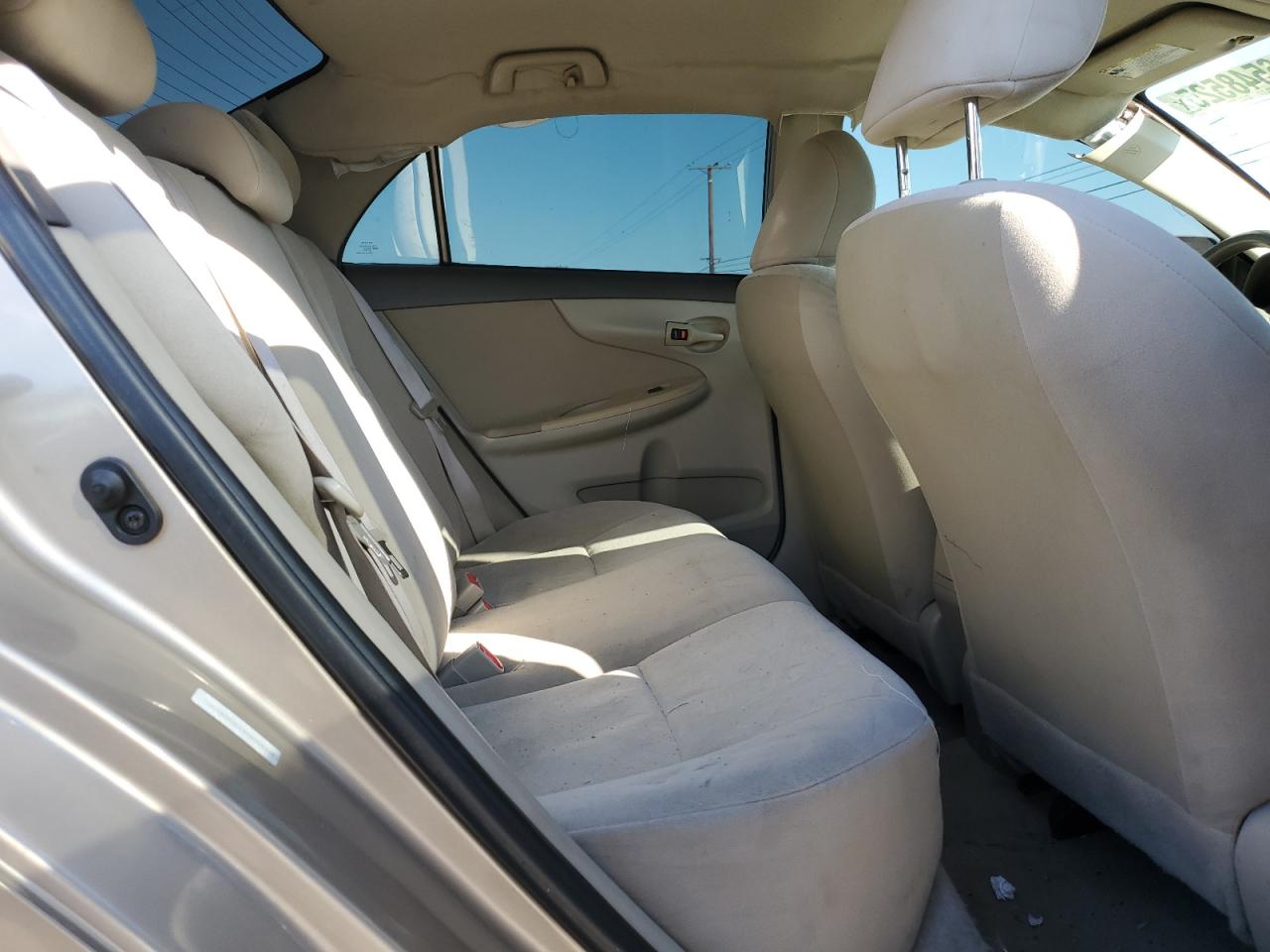2009 Toyota Corolla - Image 11