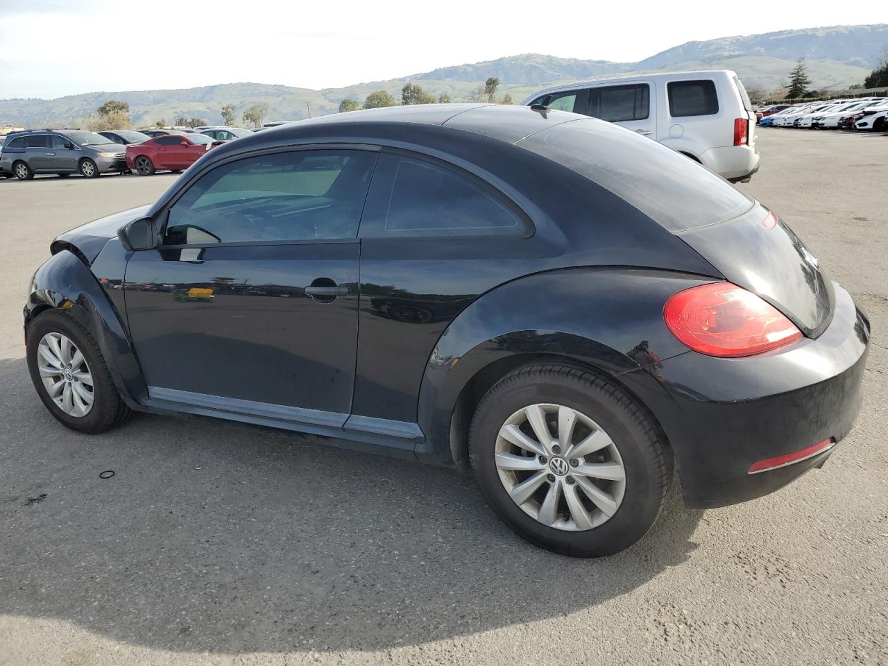 2014 Volkswagen Beetle - Image 2