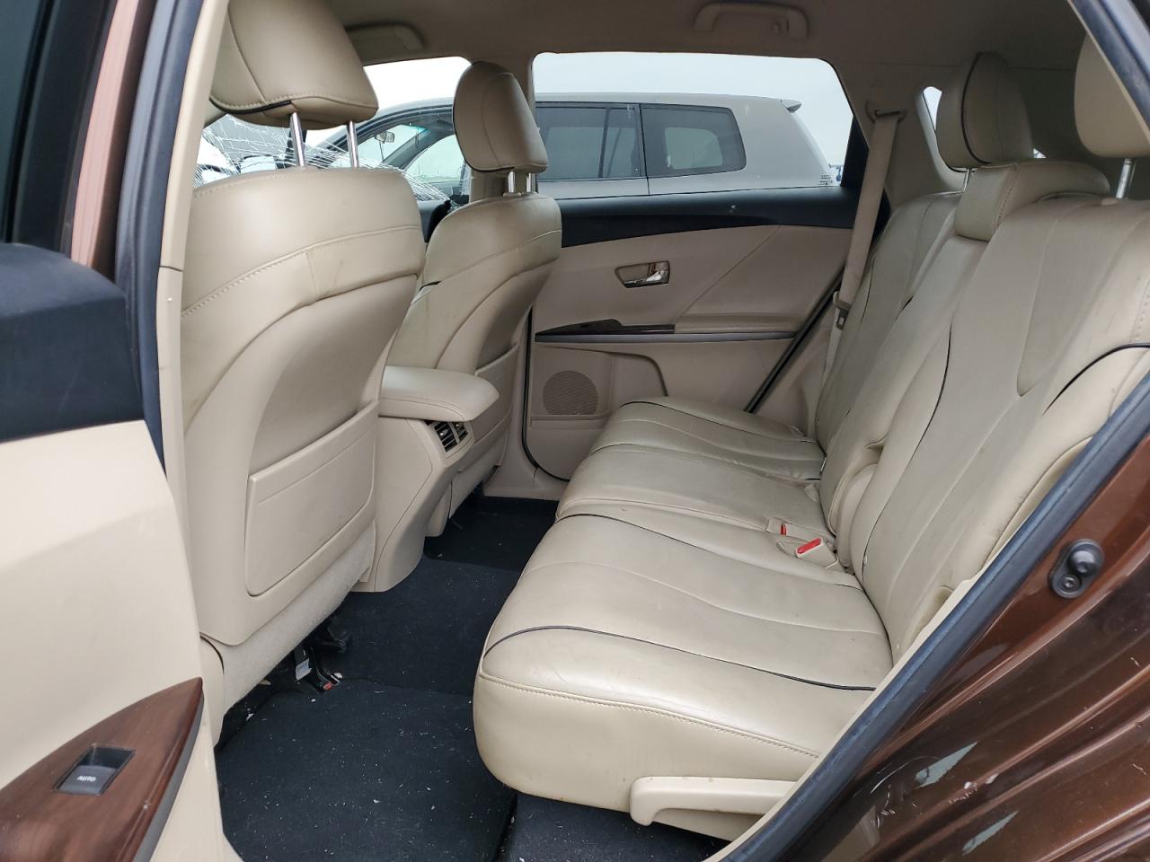 2013 Toyota Venza - Image 10