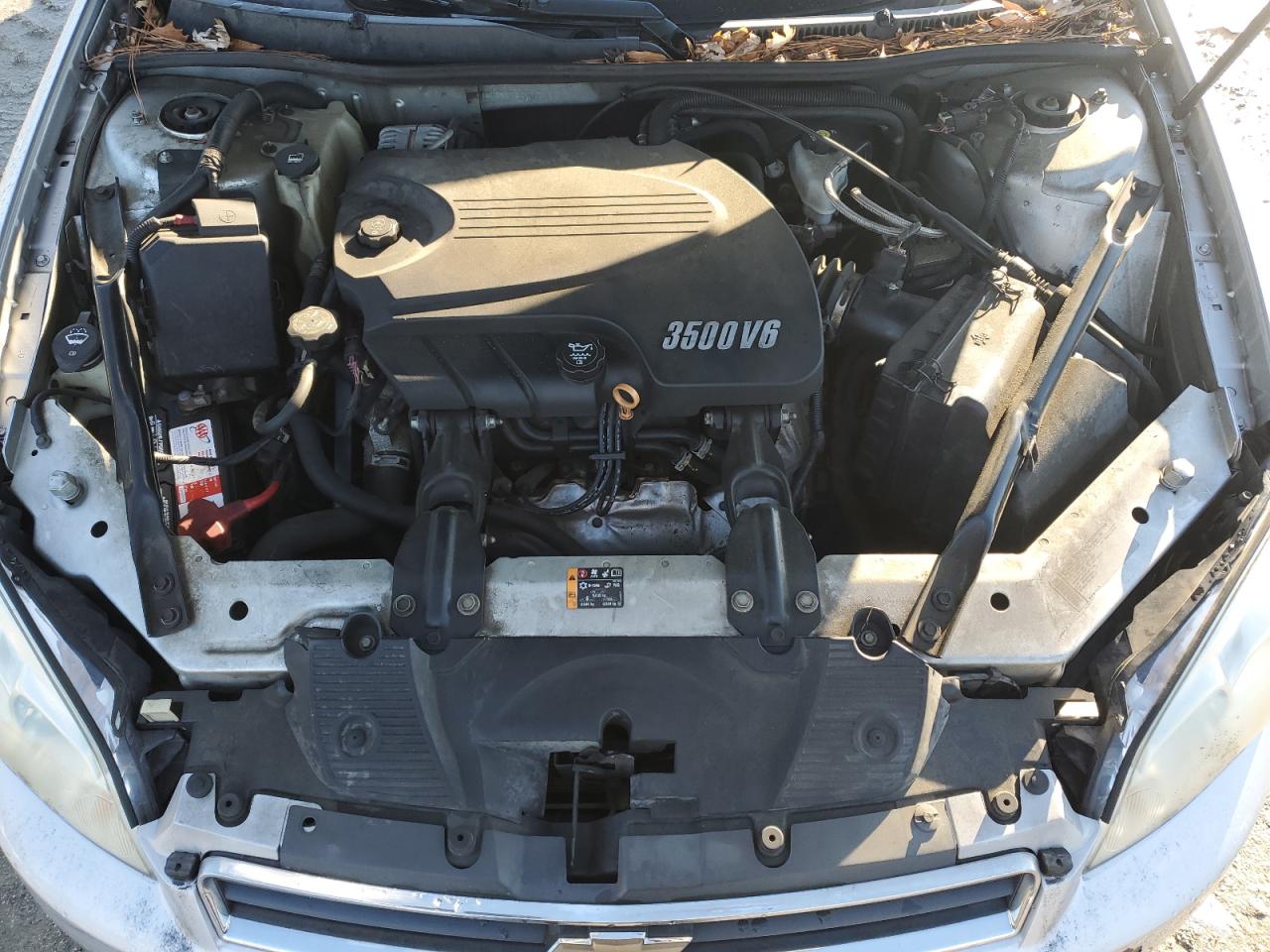 2011 Chevrolet Impala - Image 11