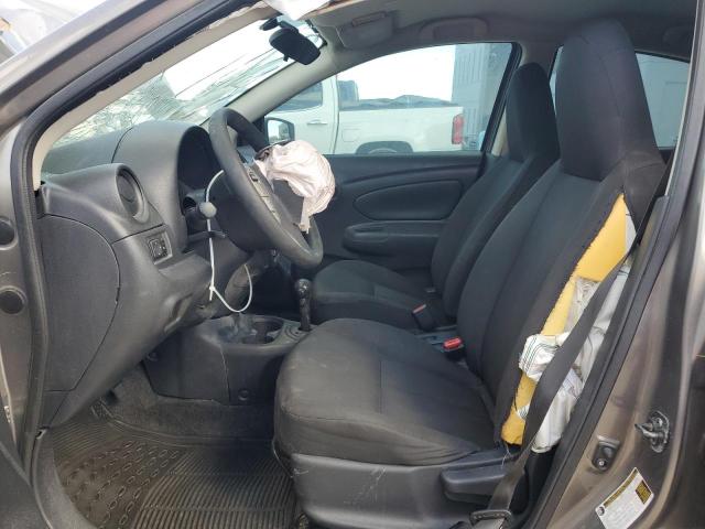  NISSAN VERSA 2016 Szary