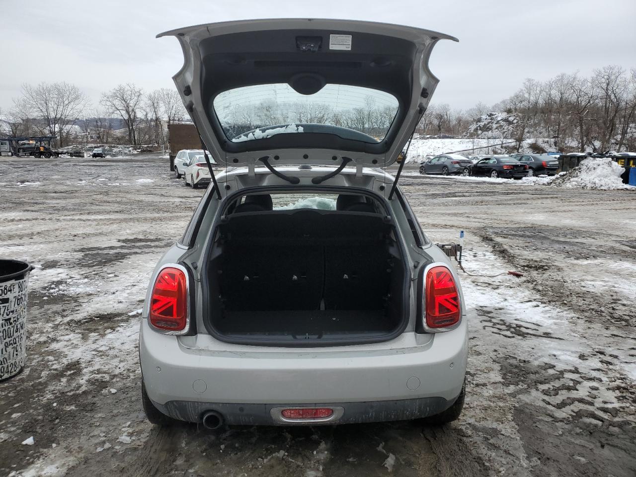 2019 MINI Cooper - Image 6
