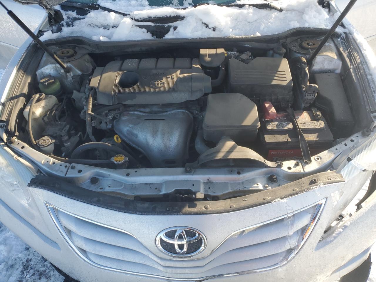 2011 Toyota Camry - Image 11