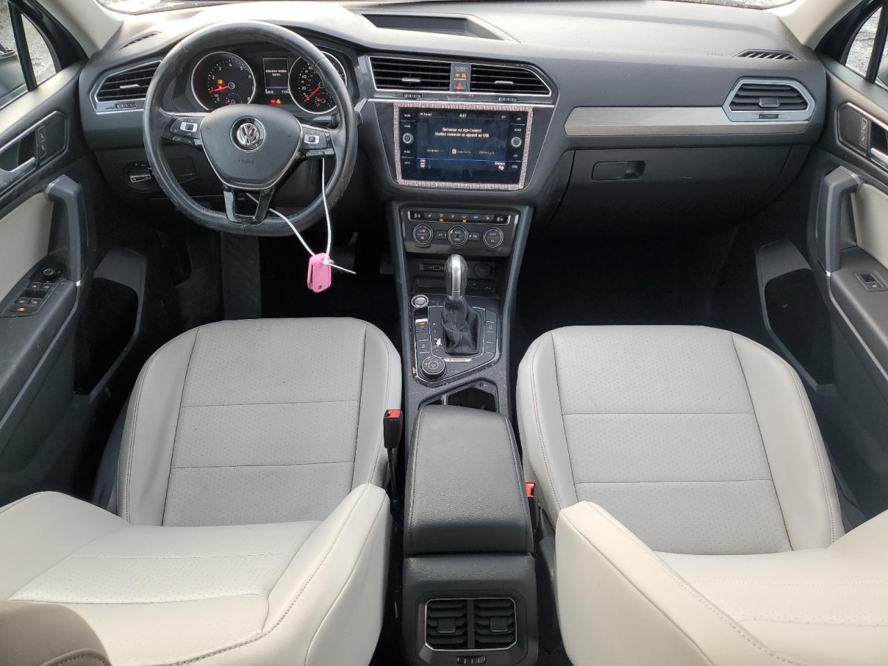 2018 Volkswagen Tiguan - Image 8