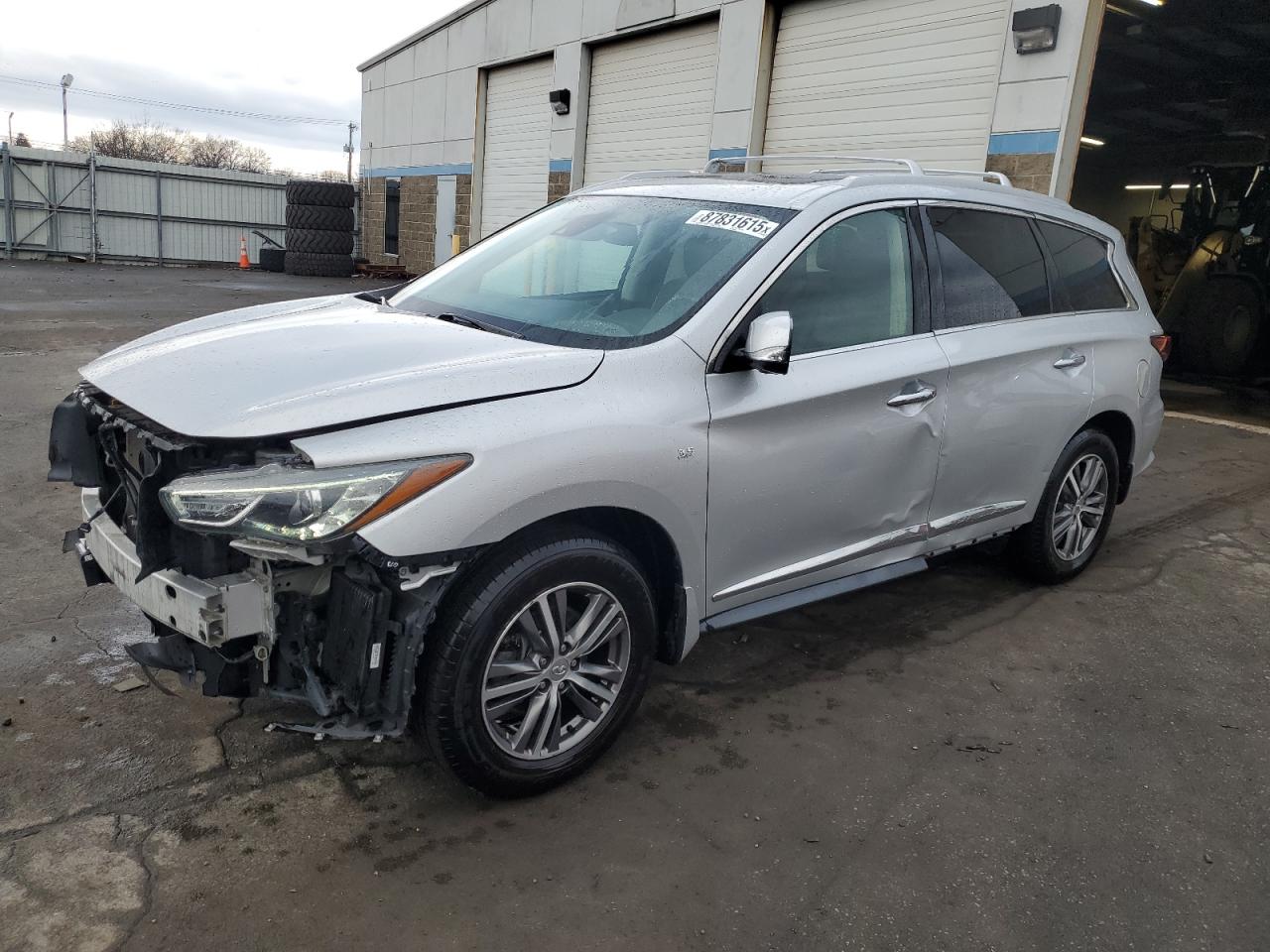 New Britain, CT에서 판매 중인 2019 Infiniti Qx60 Luxe - Front End