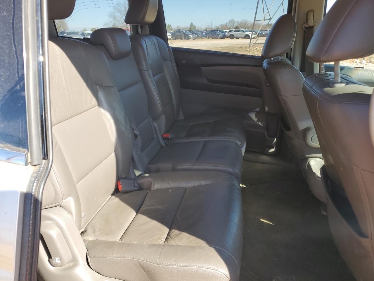 2011 Honda Odyssey - Image 11