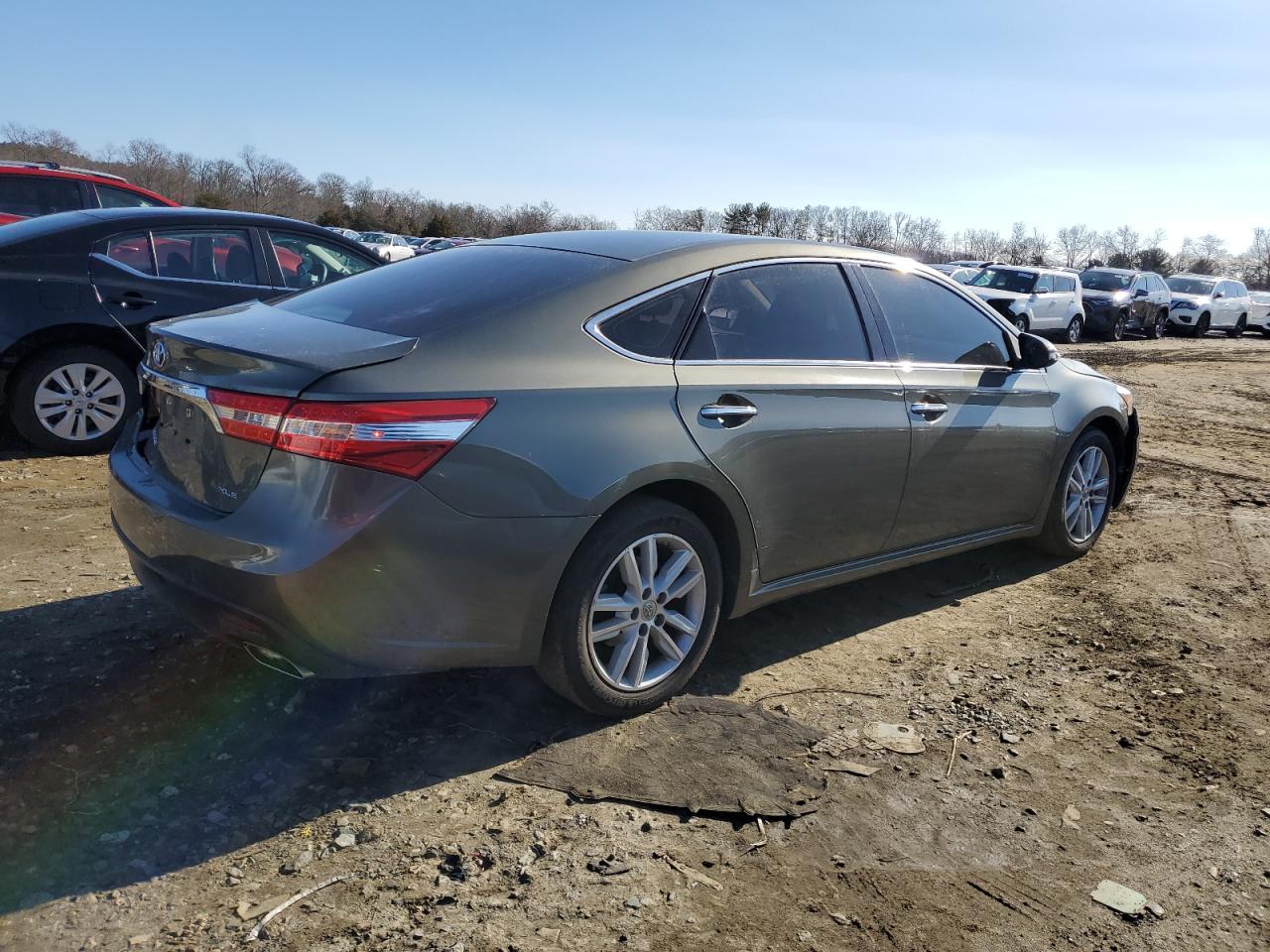 2014 Toyota Avalon - Image 3