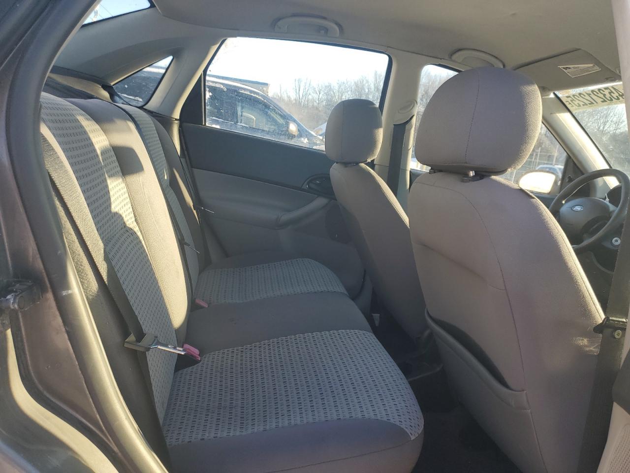 2007 Ford Focus - Image 10