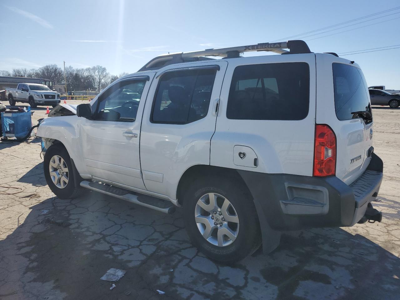 2010 Nissan XTerra - Image 2
