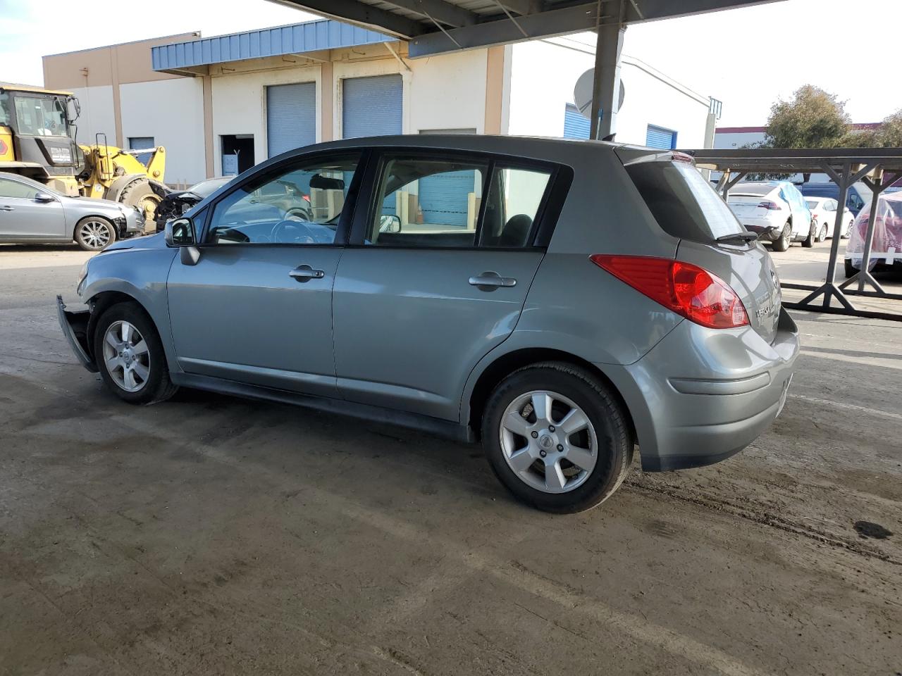 2012 Nissan Versa - Image 2