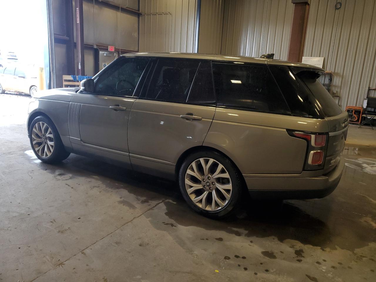 2018 Land Rover Range Rover - Image 2