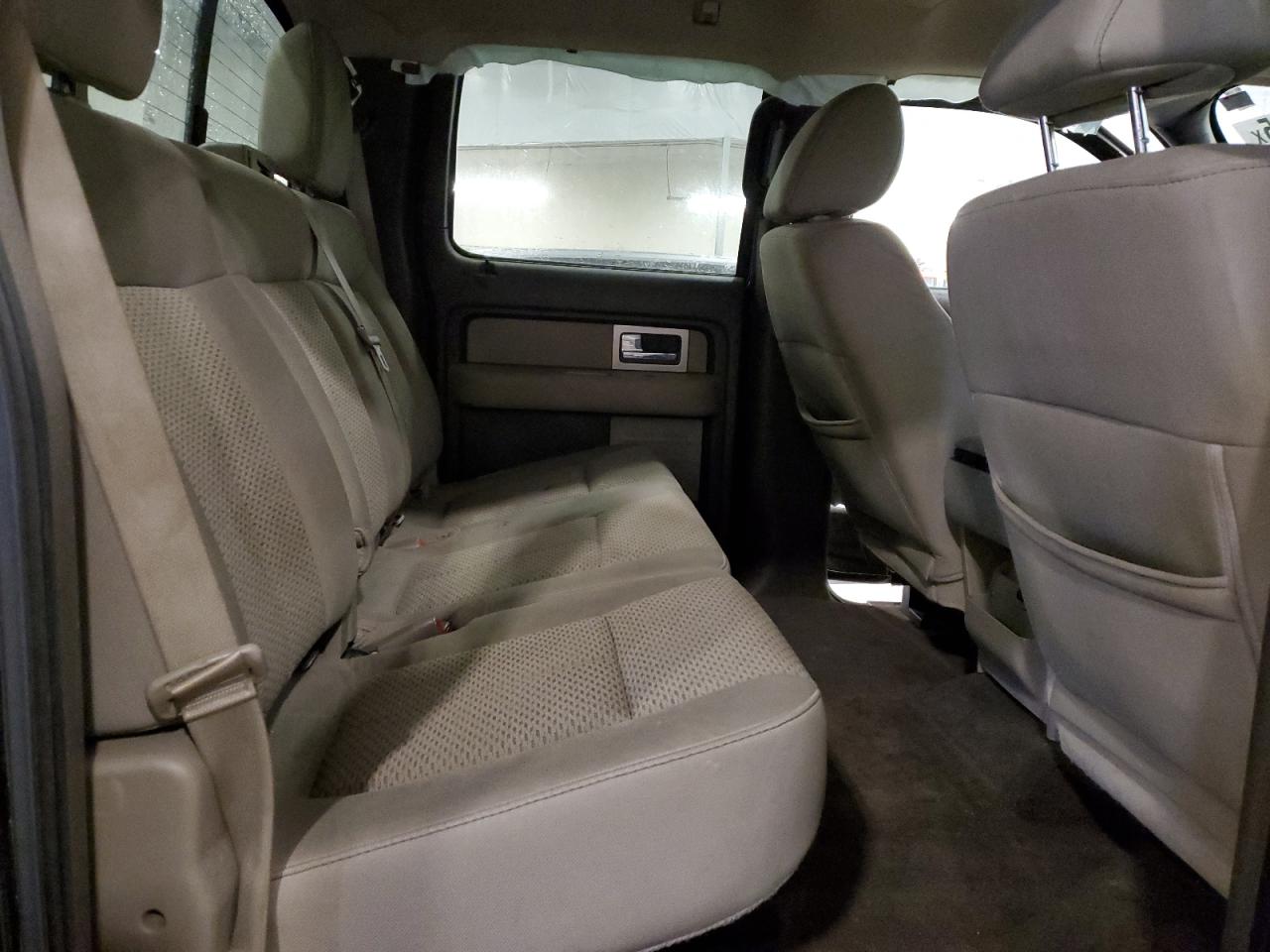 2010 Ford F-150 - Image 11