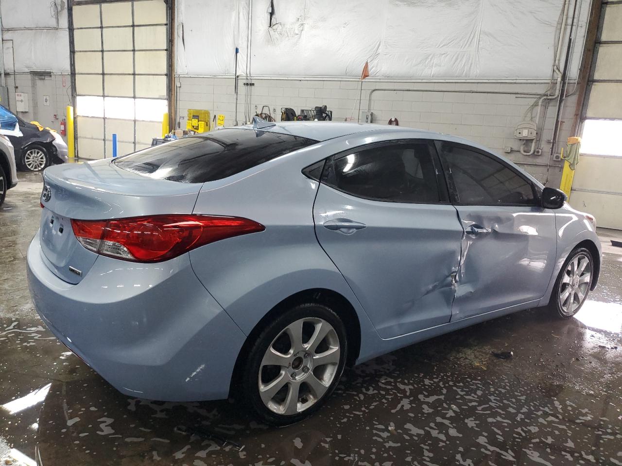 2012 Hyundai Elantra - Image 3