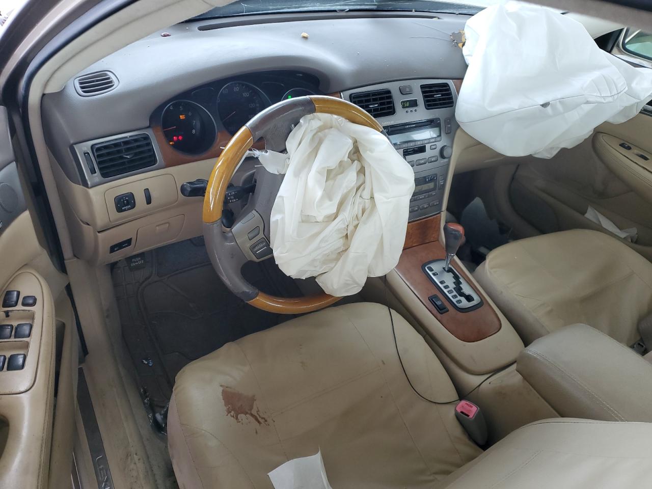 2005 Lexus ES - Image 8