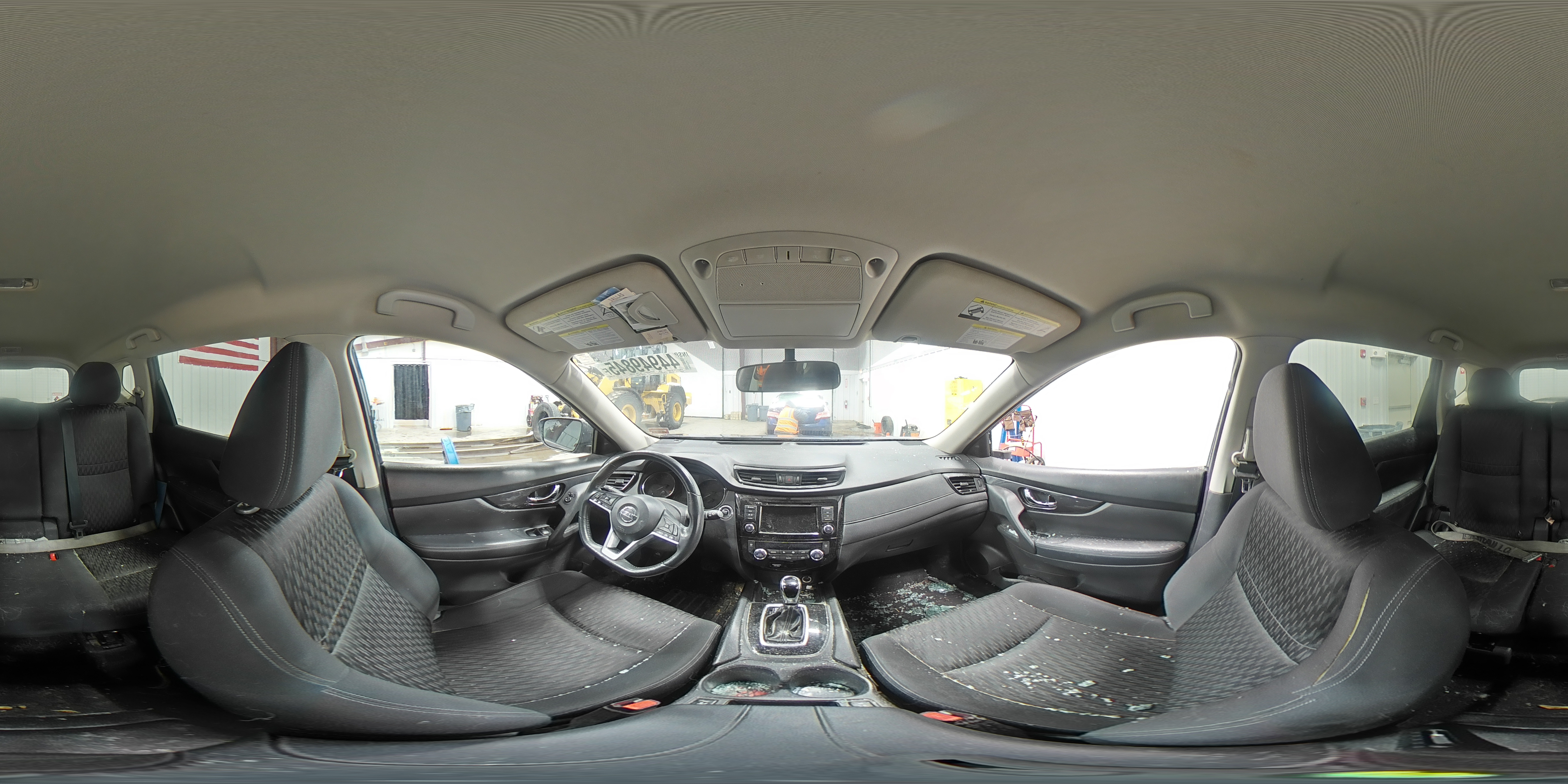 2018 Nissan Rogue - Image 14
