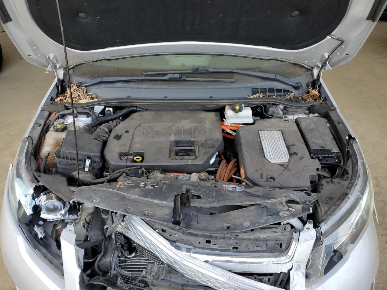 2013 Chevrolet Volt - Image 11