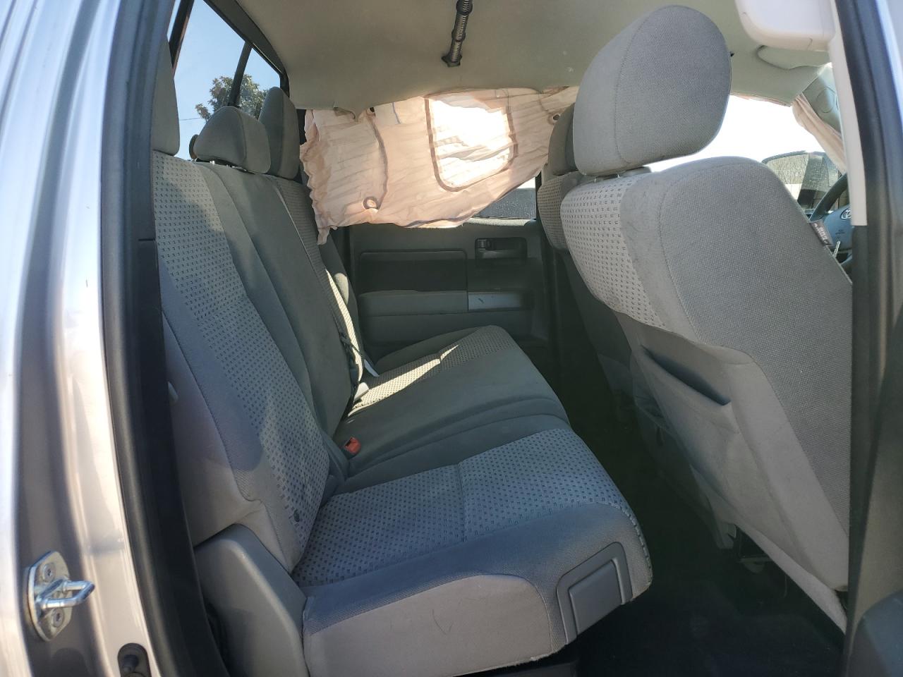 2012 Toyota Tundra - Image 10